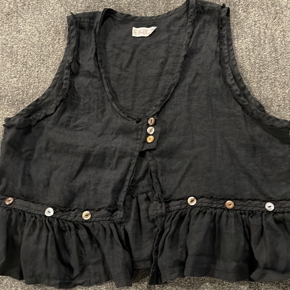 Bodil Black Ruffled Button-Front Vest